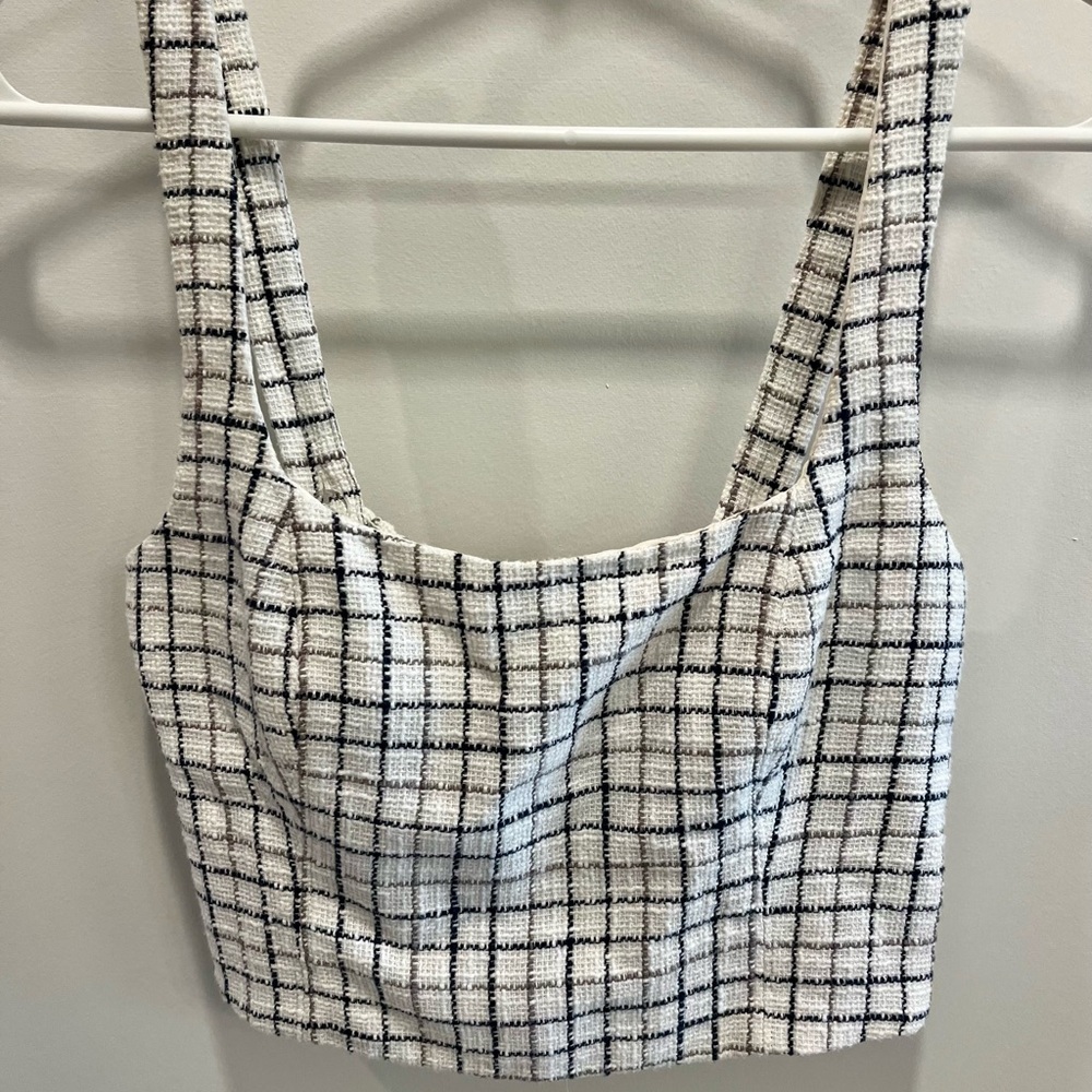 Chic Black and White Checkered Crop Top